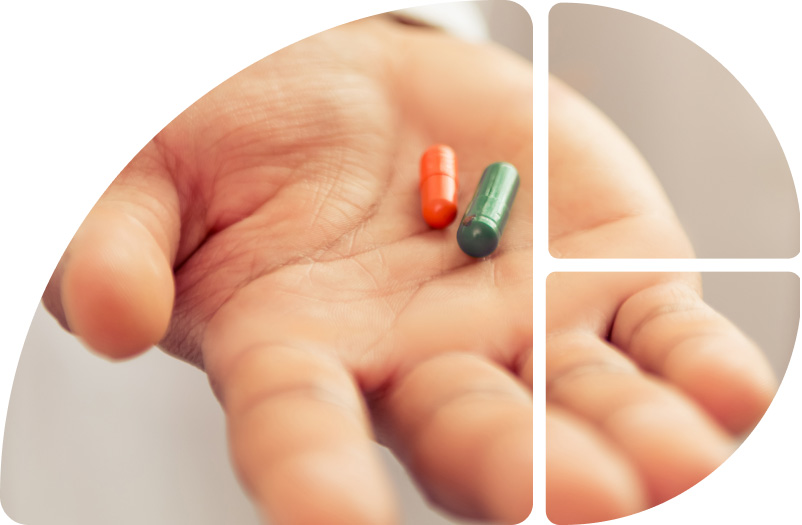 Kapseln auf offener Handfläche